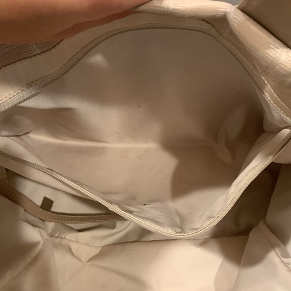 Authentic Chanel beige travel line canvas and leather tote. Date code is 8358878 - Picture 12 of 16